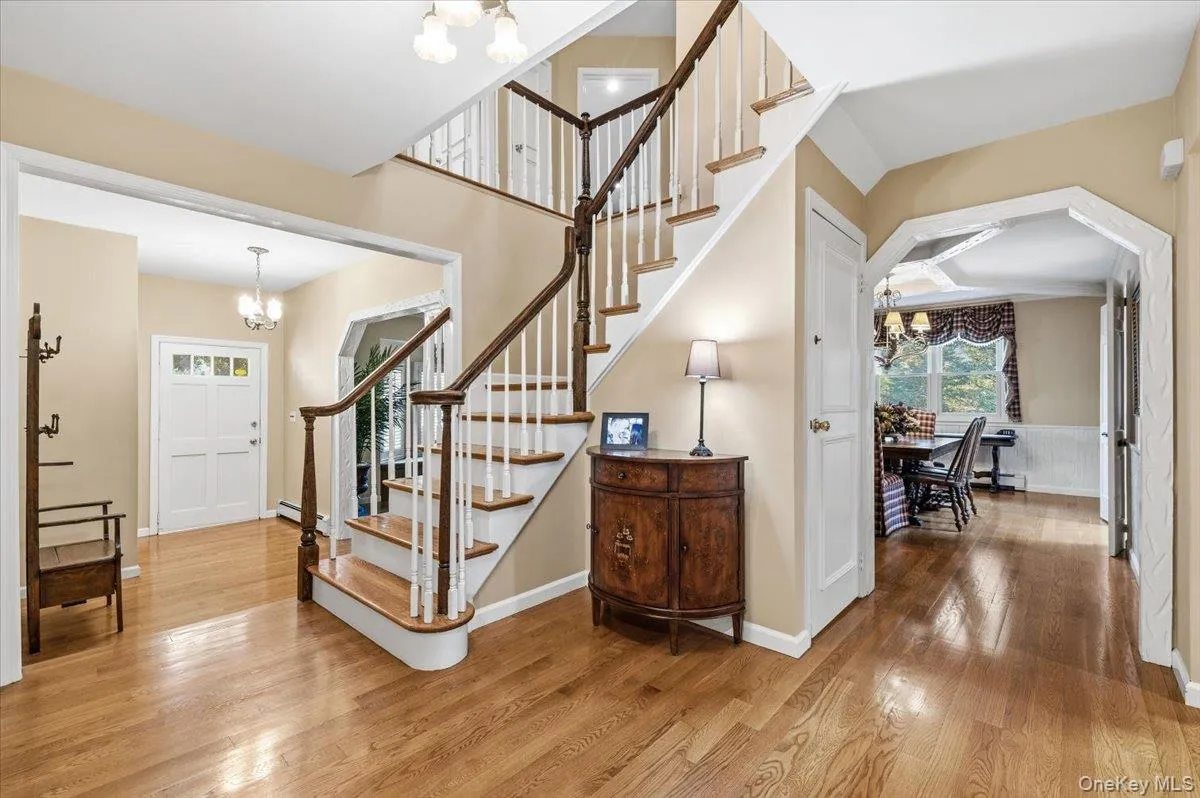 19 Fox Lane, Huntington, NY, 4 Bedrooms Bedrooms, 12 Rooms Rooms,2 BathroomsBathrooms,Residential,For Rent,Fox,0,999483 19 Fox Lane, Huntington, NY, 4 Bedrooms Bedrooms, 12 Rooms Rooms,2 BathroomsBathrooms,Residential,For Rent,Fox,0,999483