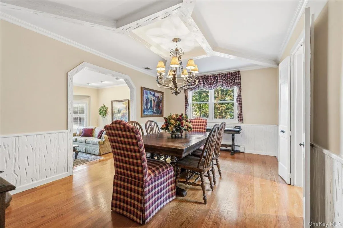 19 Fox Lane, Huntington, NY, 4 Bedrooms Bedrooms, 12 Rooms Rooms,2 BathroomsBathrooms,Residential,For Rent,Fox,0,999483 19 Fox Lane, Huntington, NY, 4 Bedrooms Bedrooms, 12 Rooms Rooms,2 BathroomsBathrooms,Residential,For Rent,Fox,0,999483