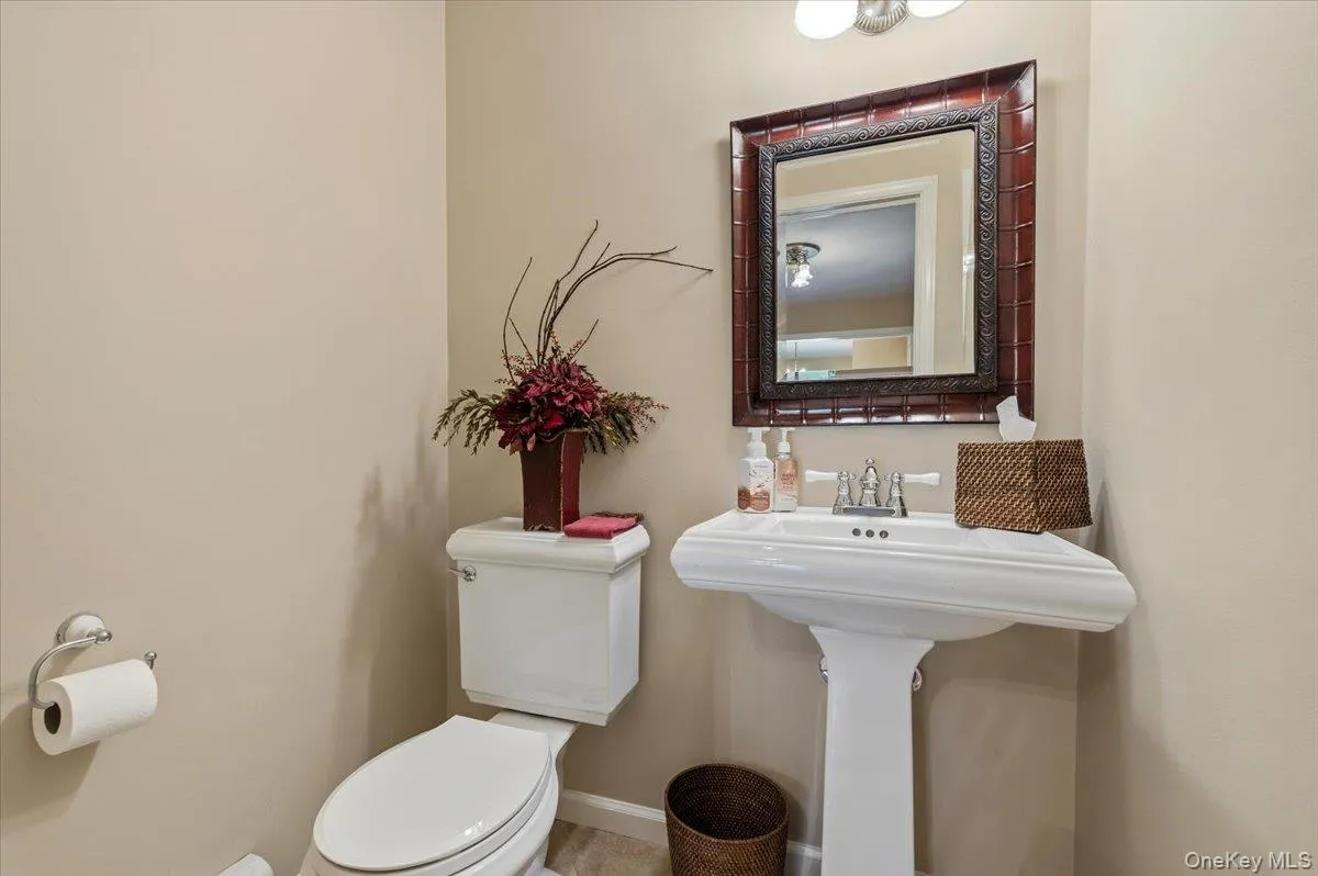 19 Fox Lane, Huntington, NY, 4 Bedrooms Bedrooms, 12 Rooms Rooms,2 BathroomsBathrooms,Residential,For Rent,Fox,0,999483 19 Fox Lane, Huntington, NY, 4 Bedrooms Bedrooms, 12 Rooms Rooms,2 BathroomsBathrooms,Residential,For Rent,Fox,0,999483