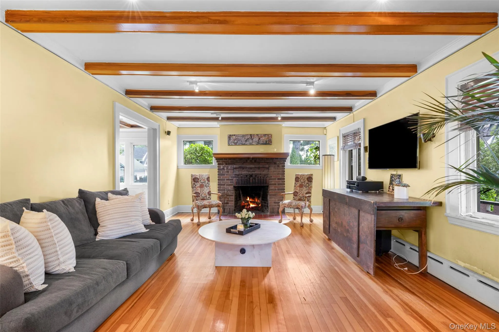 197 Coligni Avenue, New Rochelle, NY, 4 Bedrooms Bedrooms, 8 Rooms Rooms,2 BathroomsBathrooms,Residential,For Rent,Coligni,0,999492 197 Coligni Avenue, New Rochelle, NY, 4 Bedrooms Bedrooms, 8 Rooms Rooms,2 BathroomsBathrooms,Residential,For Rent,Coligni,0,999492