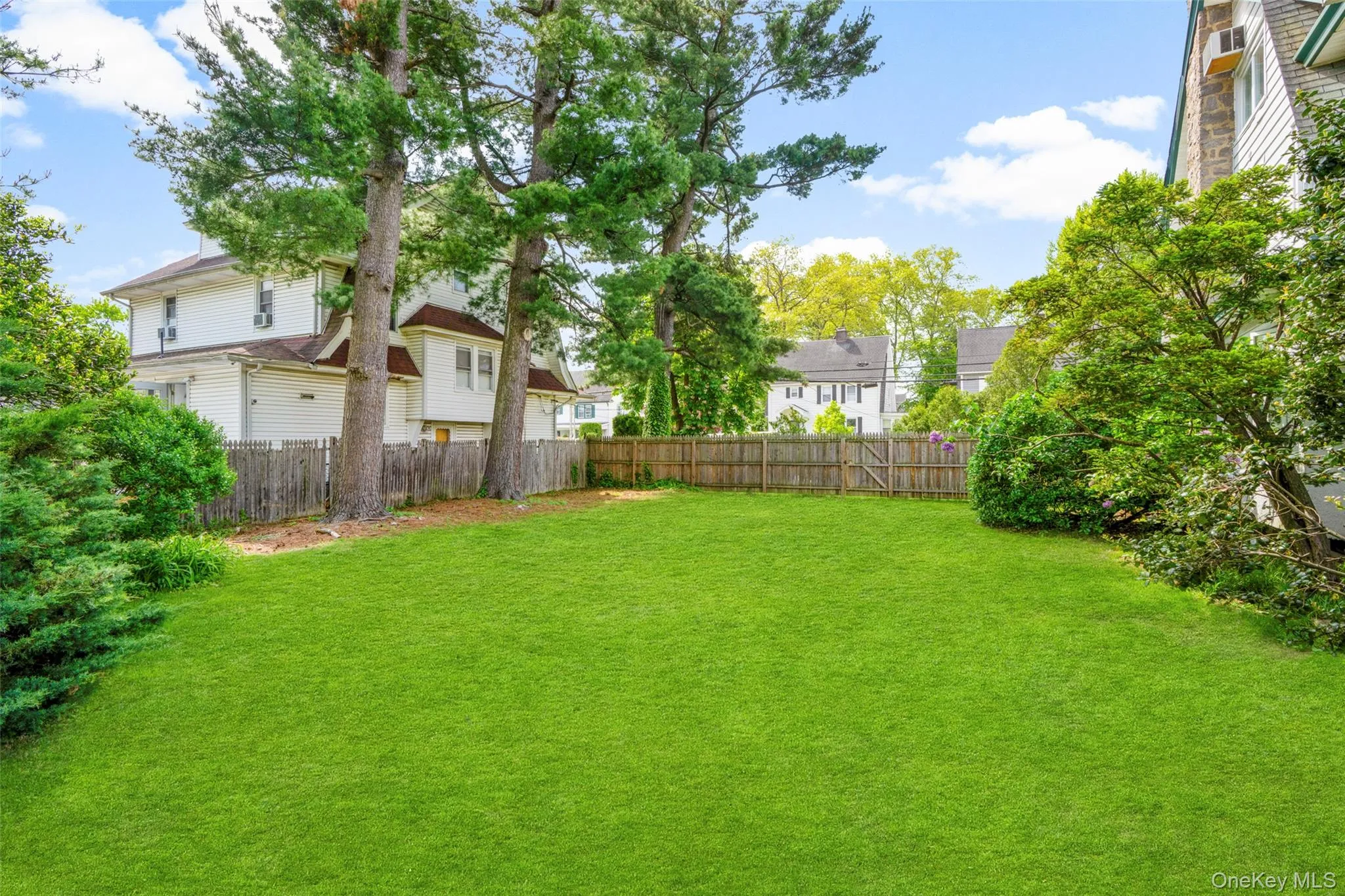 197 Coligni Avenue, New Rochelle, NY, 4 Bedrooms Bedrooms, 8 Rooms Rooms,2 BathroomsBathrooms,Residential,For Rent,Coligni,0,999492 197 Coligni Avenue, New Rochelle, NY, 4 Bedrooms Bedrooms, 8 Rooms Rooms,2 BathroomsBathrooms,Residential,For Rent,Coligni,0,999492