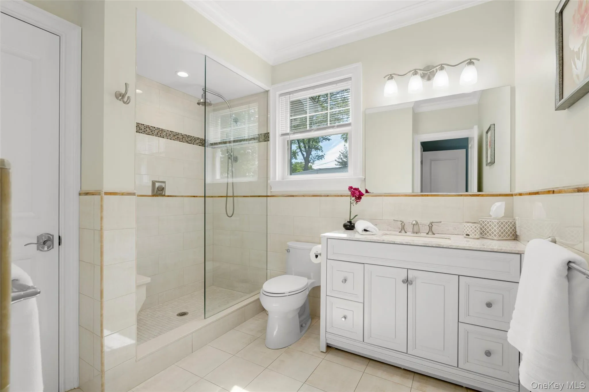 17 Clover Place, New Rochelle, NY, 4 Bedrooms Bedrooms, 9 Rooms Rooms,3 BathroomsBathrooms,Residential,For Rent,Clover,0,999494 17 Clover Place, New Rochelle, NY, 4 Bedrooms Bedrooms, 9 Rooms Rooms,3 BathroomsBathrooms,Residential,For Rent,Clover,0,999494
