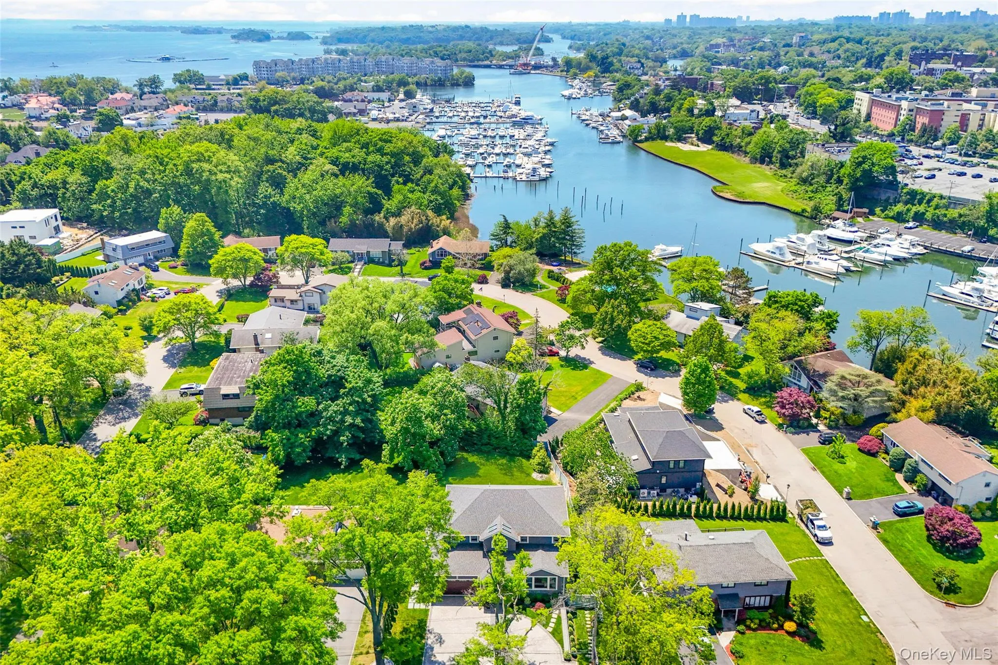 17 Clover Place, New Rochelle, NY, 4 Bedrooms Bedrooms, 9 Rooms Rooms,3 BathroomsBathrooms,Residential,For Rent,Clover,0,999494 17 Clover Place, New Rochelle, NY, 4 Bedrooms Bedrooms, 9 Rooms Rooms,3 BathroomsBathrooms,Residential,For Rent,Clover,0,999494