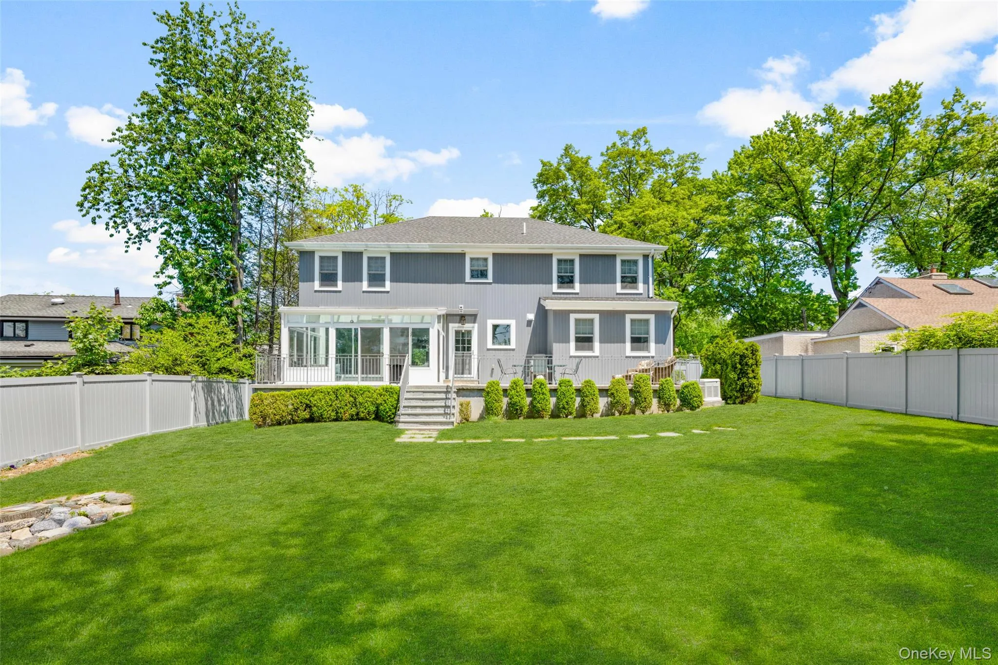 17 Clover Place, New Rochelle, NY, 4 Bedrooms Bedrooms, 9 Rooms Rooms,3 BathroomsBathrooms,Residential,For Rent,Clover,0,999494 17 Clover Place, New Rochelle, NY, 4 Bedrooms Bedrooms, 9 Rooms Rooms,3 BathroomsBathrooms,Residential,For Rent,Clover,0,999494