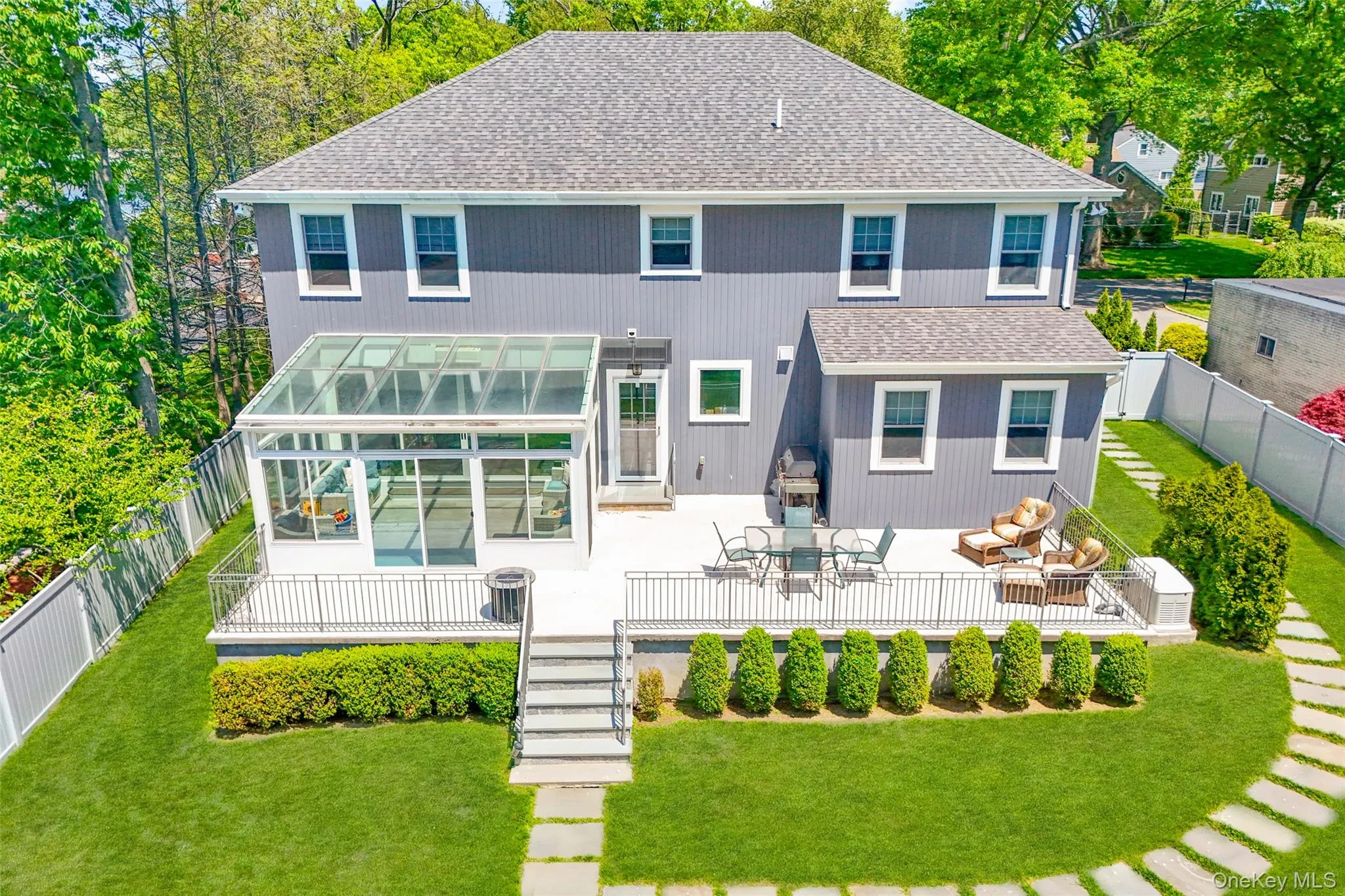 17 Clover Place, New Rochelle, NY, 4 Bedrooms Bedrooms, 9 Rooms Rooms,3 BathroomsBathrooms,Residential,For Rent,Clover,0,999494 17 Clover Place, New Rochelle, NY, 4 Bedrooms Bedrooms, 9 Rooms Rooms,3 BathroomsBathrooms,Residential,For Rent,Clover,0,999494