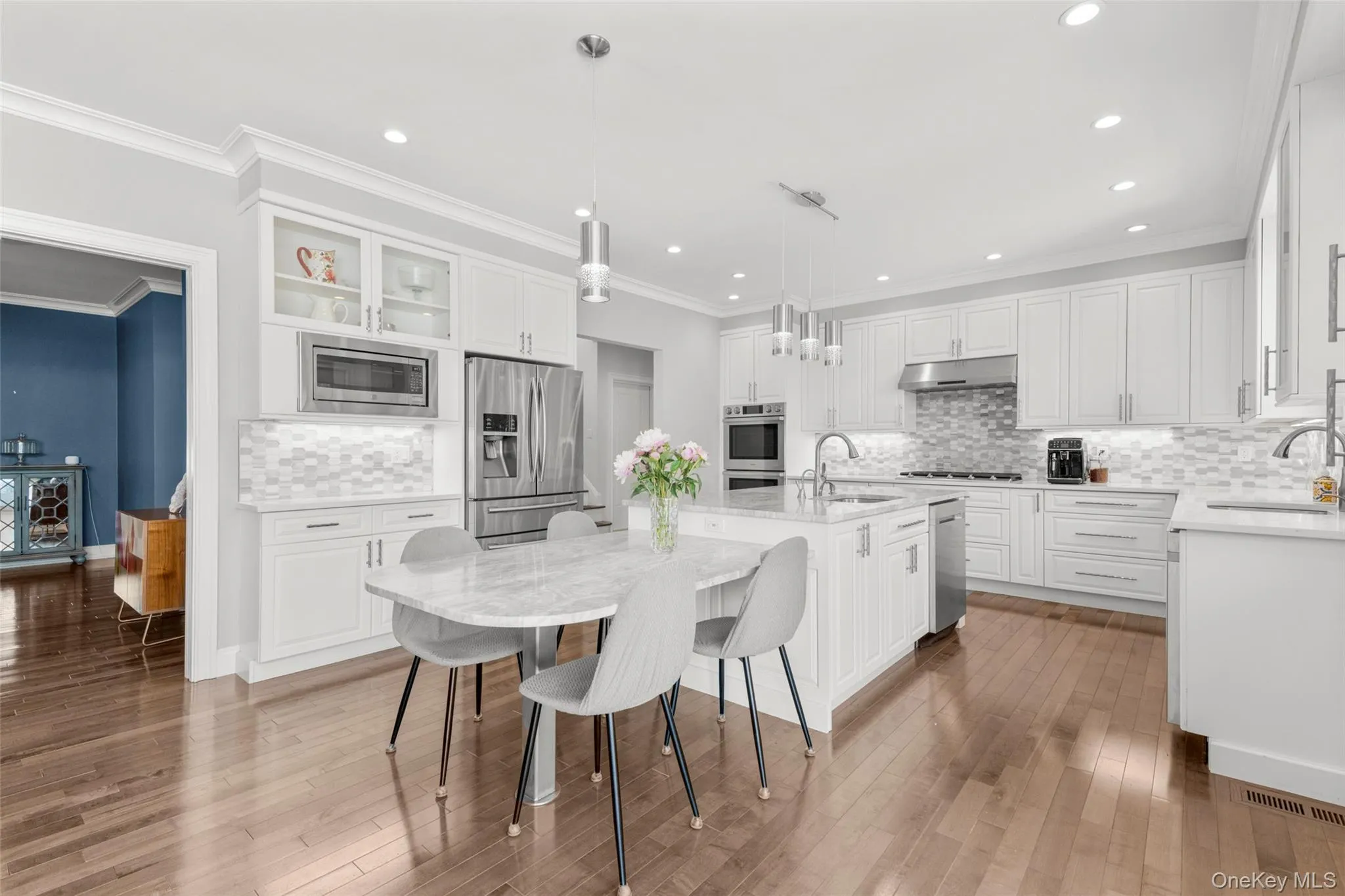 17 Clover Place, New Rochelle, NY, 4 Bedrooms Bedrooms, 9 Rooms Rooms,3 BathroomsBathrooms,Residential,For Rent,Clover,0,999494 17 Clover Place, New Rochelle, NY, 4 Bedrooms Bedrooms, 9 Rooms Rooms,3 BathroomsBathrooms,Residential,For Rent,Clover,0,999494