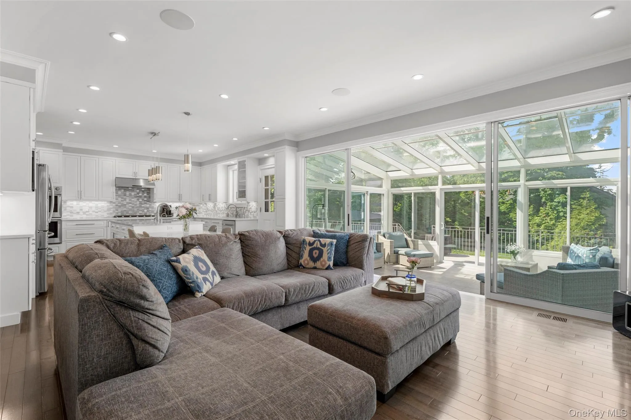 17 Clover Place, New Rochelle, NY, 4 Bedrooms Bedrooms, 9 Rooms Rooms,3 BathroomsBathrooms,Residential,For Rent,Clover,0,999494 17 Clover Place, New Rochelle, NY, 4 Bedrooms Bedrooms, 9 Rooms Rooms,3 BathroomsBathrooms,Residential,For Rent,Clover,0,999494