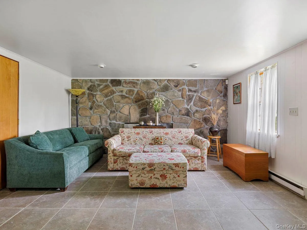 231 State Route 208, New Paltz, NY, 3 Bedrooms Bedrooms, 8 Rooms Rooms,2 BathroomsBathrooms,Residential,For Rent,State Route 208,0,999514 231 State Route 208, New Paltz, NY, 3 Bedrooms Bedrooms, 8 Rooms Rooms,2 BathroomsBathrooms,Residential,For Rent,State Route 208,0,999514