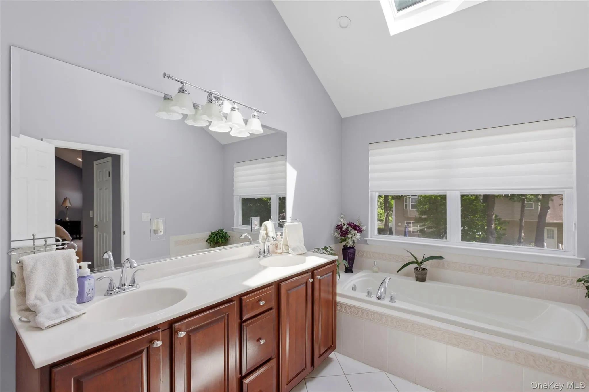 10 Cayla Lane, Brookhaven, NY, 5 Bedrooms Bedrooms, 11 Rooms Rooms,3 BathroomsBathrooms,Residential,For Rent,Cayla,0,999516 10 Cayla Lane, Brookhaven, NY, 5 Bedrooms Bedrooms, 11 Rooms Rooms,3 BathroomsBathrooms,Residential,For Rent,Cayla,0,999516
