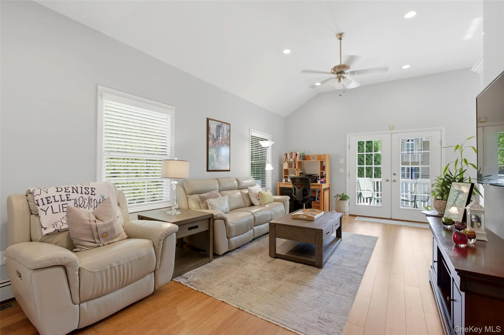 10 Cayla Lane, Brookhaven, NY, 5 Bedrooms Bedrooms, 11 Rooms Rooms,3 BathroomsBathrooms,Residential,For Rent,Cayla,0,999516 10 Cayla Lane, Brookhaven, NY, 5 Bedrooms Bedrooms, 11 Rooms Rooms,3 BathroomsBathrooms,Residential,For Rent,Cayla,0,999516