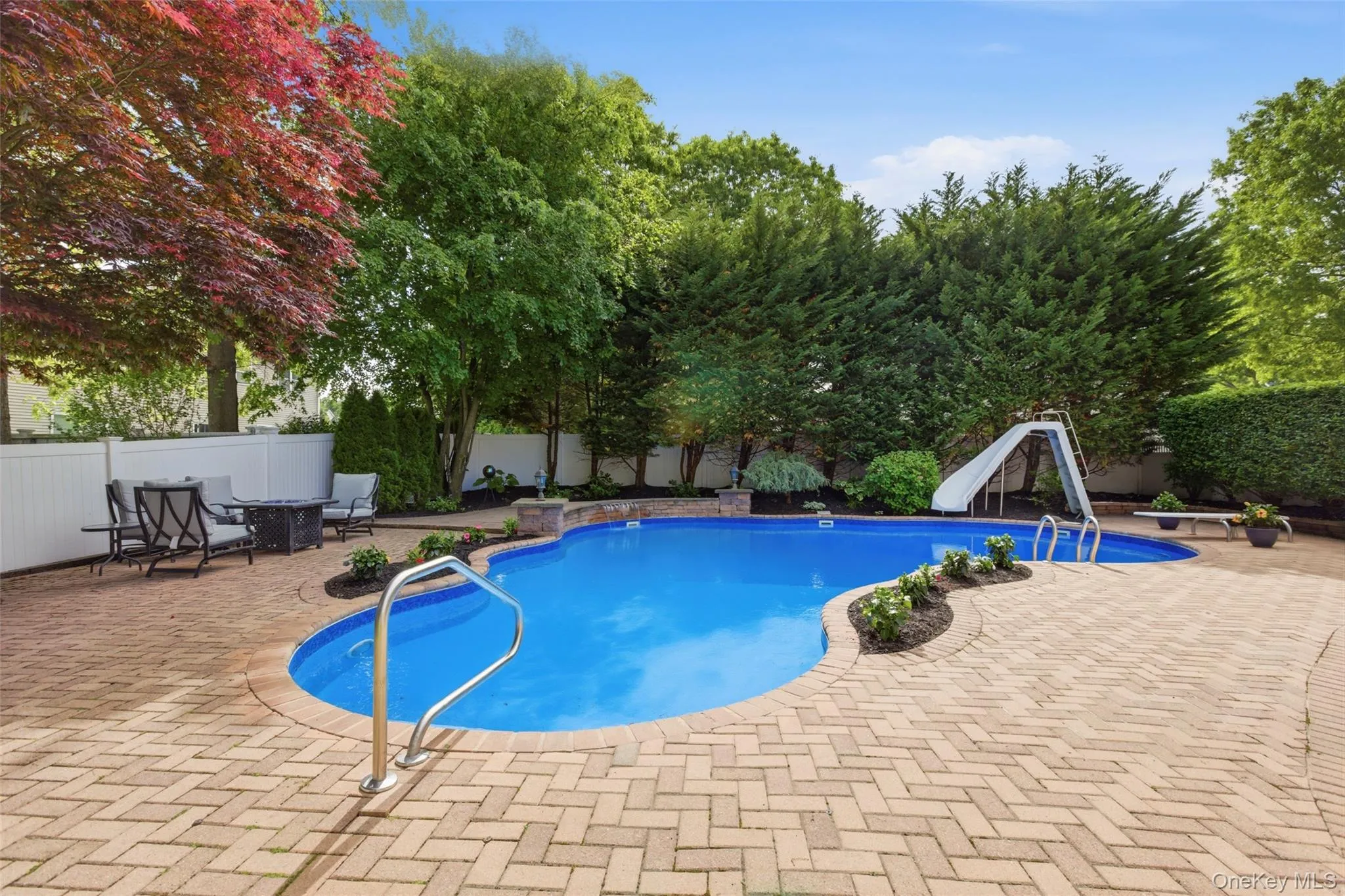 10 Cayla Lane, Brookhaven, NY, 5 Bedrooms Bedrooms, 11 Rooms Rooms,3 BathroomsBathrooms,Residential,For Rent,Cayla,0,999516 10 Cayla Lane, Brookhaven, NY, 5 Bedrooms Bedrooms, 11 Rooms Rooms,3 BathroomsBathrooms,Residential,For Rent,Cayla,0,999516