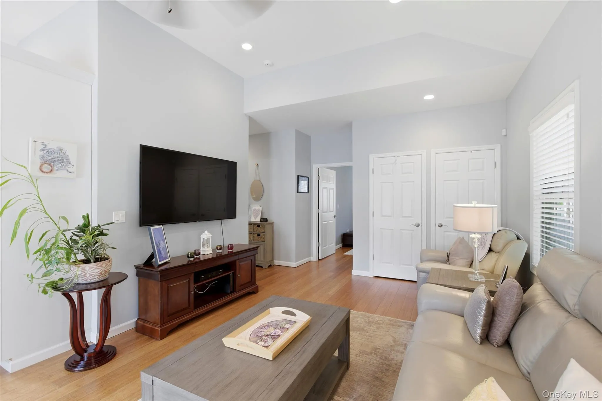 10 Cayla Lane, Brookhaven, NY, 5 Bedrooms Bedrooms, 11 Rooms Rooms,3 BathroomsBathrooms,Residential,For Rent,Cayla,0,999516 10 Cayla Lane, Brookhaven, NY, 5 Bedrooms Bedrooms, 11 Rooms Rooms,3 BathroomsBathrooms,Residential,For Rent,Cayla,0,999516