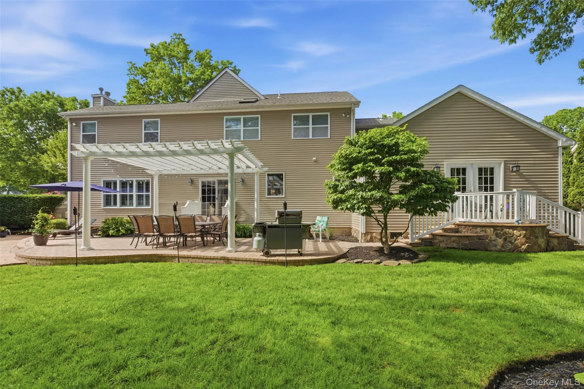 10 Cayla Lane, Brookhaven, NY, 5 Bedrooms Bedrooms, 11 Rooms Rooms,3 BathroomsBathrooms,Residential,For Rent,Cayla,0,999516 10 Cayla Lane, Brookhaven, NY, 5 Bedrooms Bedrooms, 11 Rooms Rooms,3 BathroomsBathrooms,Residential,For Rent,Cayla,0,999516