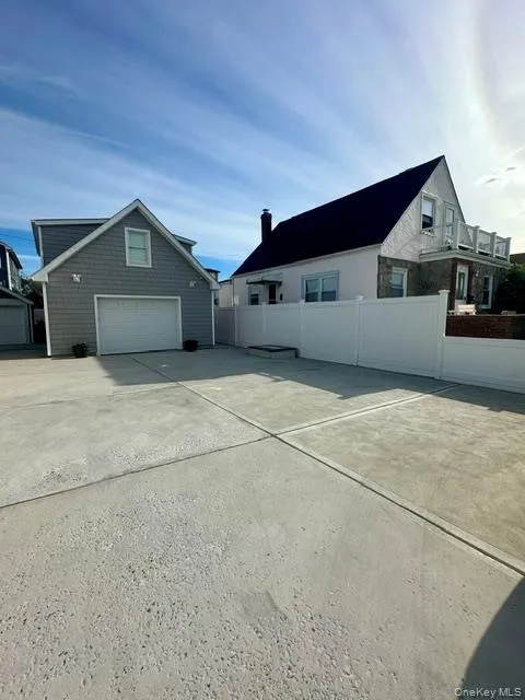 226 Pine Street, Long Beach, NY, 2 Bedrooms Bedrooms, 5 Rooms Rooms,1 BathroomBathrooms,Residential Lease,For Rent,Pine,0,999517 226 Pine Street, Long Beach, NY, 2 Bedrooms Bedrooms, 5 Rooms Rooms,1 BathroomBathrooms,Residential Lease,For Rent,Pine,0,999517