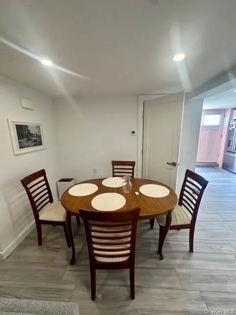 226 Pine Street, Long Beach, NY, 2 Bedrooms Bedrooms, 5 Rooms Rooms,1 BathroomBathrooms,Residential Lease,For Rent,Pine,0,999517 226 Pine Street, Long Beach, NY, 2 Bedrooms Bedrooms, 5 Rooms Rooms,1 BathroomBathrooms,Residential Lease,For Rent,Pine,0,999517