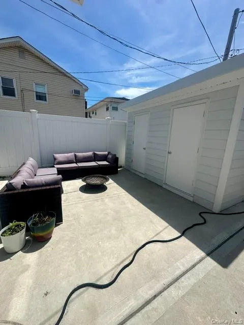 226 Pine Street, Long Beach, NY, 2 Bedrooms Bedrooms, 5 Rooms Rooms,1 BathroomBathrooms,Residential Lease,For Rent,Pine,0,999517 226 Pine Street, Long Beach, NY, 2 Bedrooms Bedrooms, 5 Rooms Rooms,1 BathroomBathrooms,Residential Lease,For Rent,Pine,0,999517