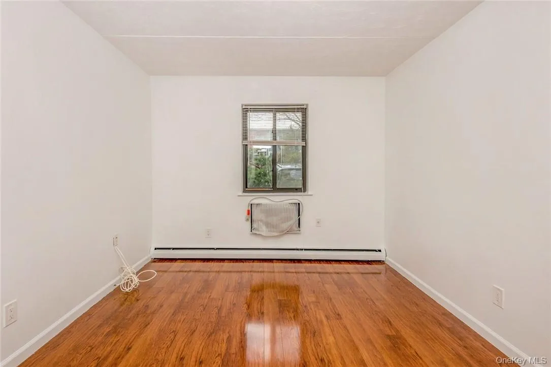 2nd Bedroom 2nd Bedroom