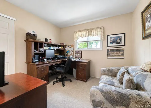 15 6th Avenue, Oyster Bay, NY, 3 Bedrooms Bedrooms, 8 Rooms Rooms,1 BathroomBathrooms,Residential,For Rent,6th,0,KEY999523 15 6th Avenue, Oyster Bay, NY, 3 Bedrooms Bedrooms, 8 Rooms Rooms,1 BathroomBathrooms,Residential,For Rent,6th,0,KEY999523