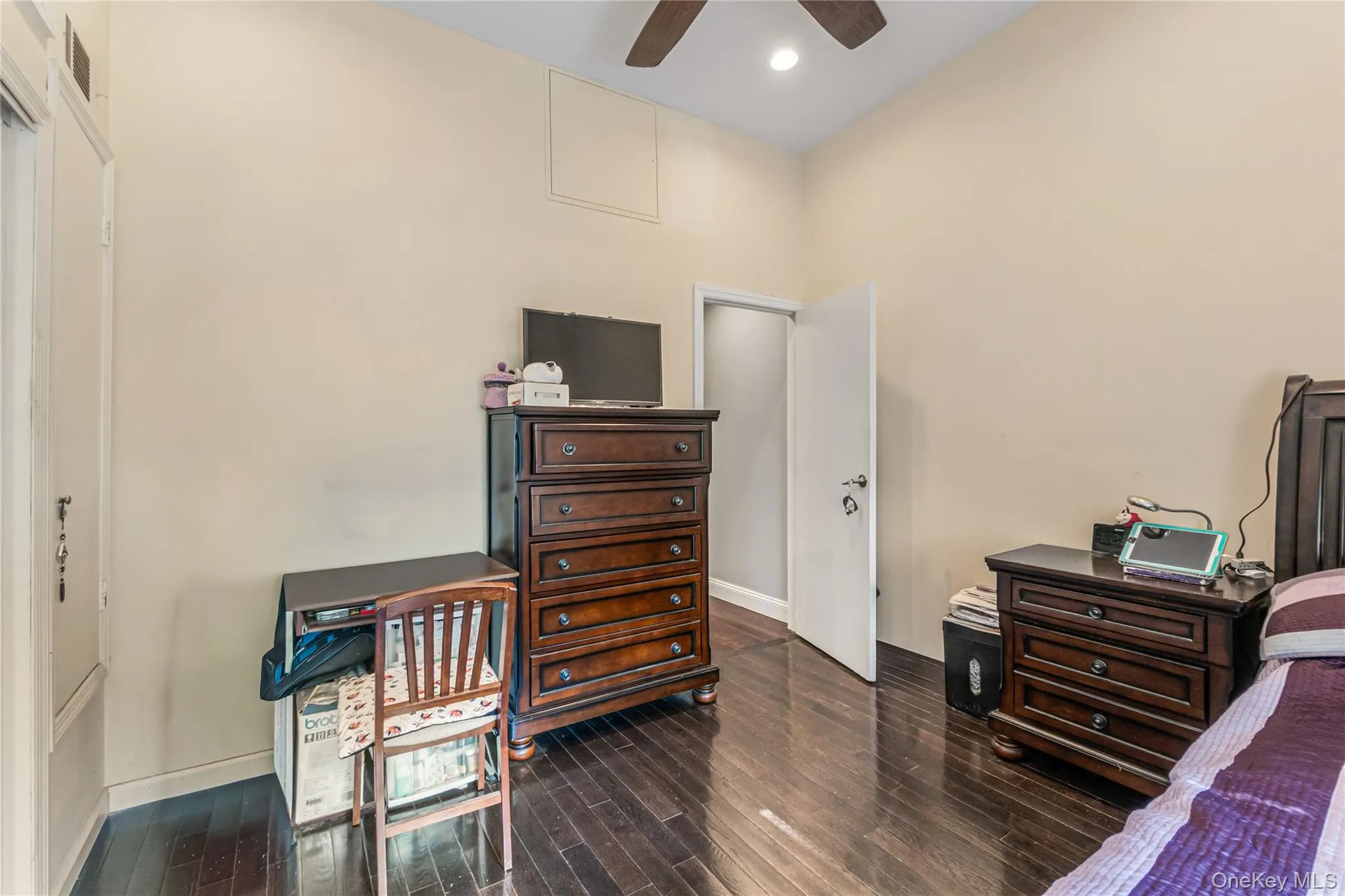 2049 71st Street, New York, NY, 2 Bedrooms Bedrooms, 4 Rooms Rooms,1 BathroomBathrooms,Residential,For Rent,71st,0,999524 2049 71st Street, New York, NY, 2 Bedrooms Bedrooms, 4 Rooms Rooms,1 BathroomBathrooms,Residential,For Rent,71st,0,999524