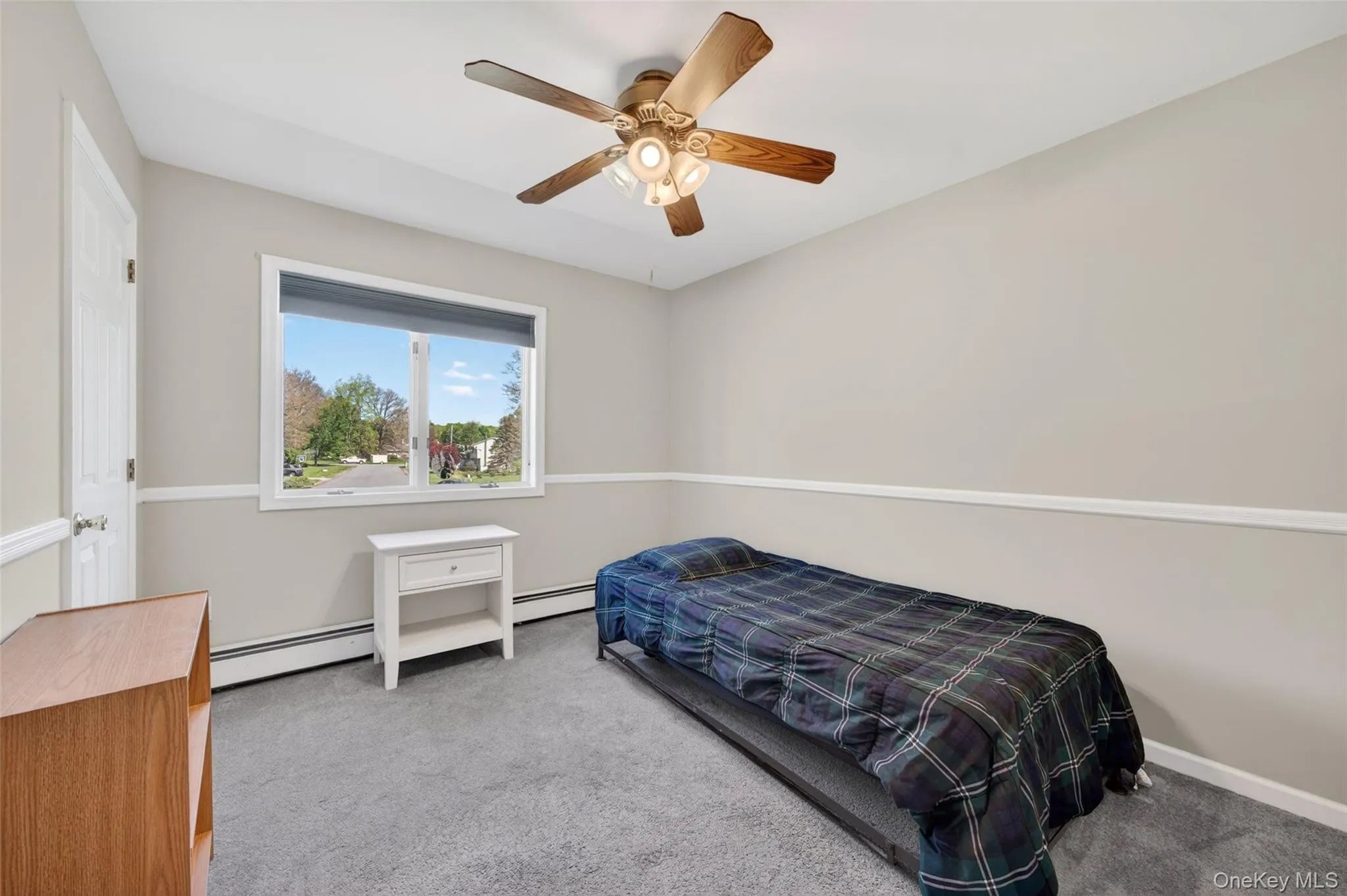 Although there is central air all the bedrooms have ceiling fans as well. Although there is central air all the bedrooms have ceiling fans as well.