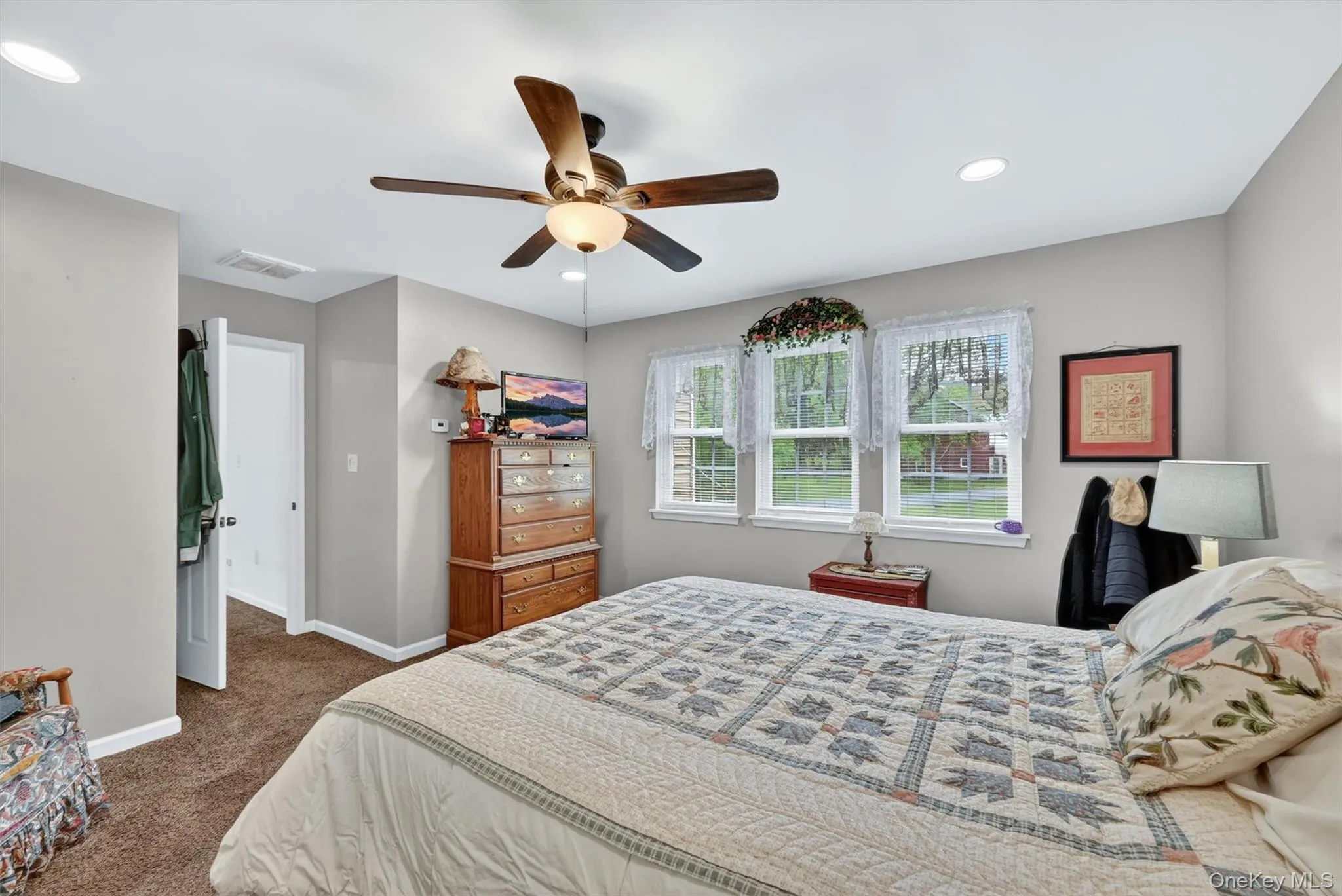 5 Decker Drive, Middletown, NY, 3 Bedrooms Bedrooms, 7 Rooms Rooms,2 BathroomsBathrooms,Residential Sale,For Rent,Decker,0,999526 5 Decker Drive, Middletown, NY, 3 Bedrooms Bedrooms, 7 Rooms Rooms,2 BathroomsBathrooms,Residential Sale,For Rent,Decker,0,999526
