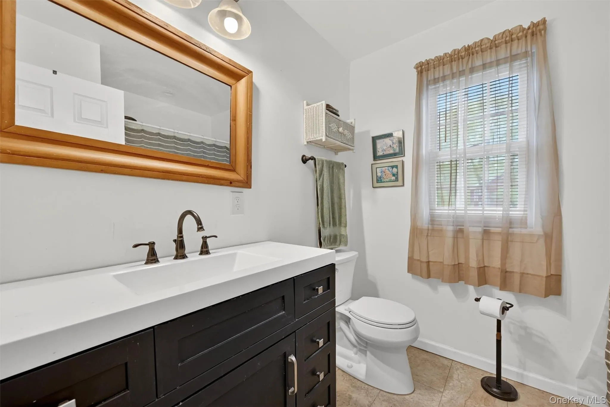 5 Decker Drive, Middletown, NY, 3 Bedrooms Bedrooms, 7 Rooms Rooms,2 BathroomsBathrooms,Residential Sale,For Rent,Decker,0,999526 5 Decker Drive, Middletown, NY, 3 Bedrooms Bedrooms, 7 Rooms Rooms,2 BathroomsBathrooms,Residential Sale,For Rent,Decker,0,999526