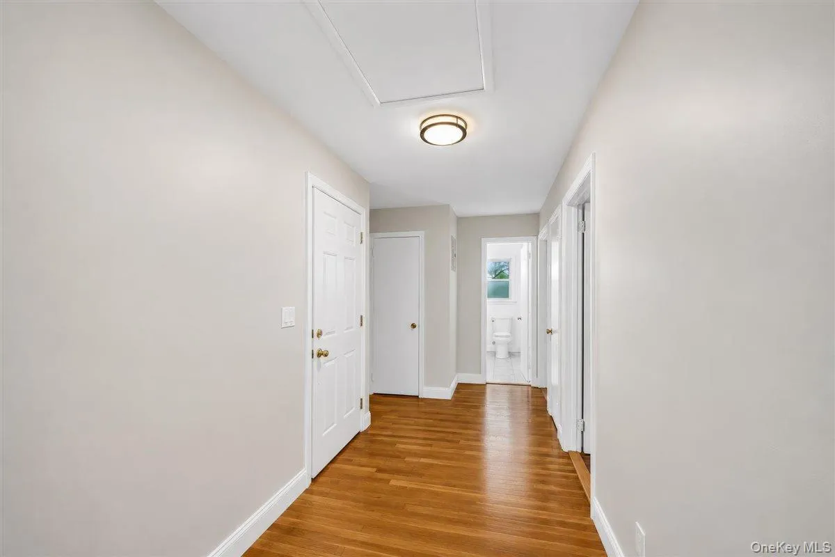 21 Cedar Street, Mount Vernon, NY, 3 Bedrooms Bedrooms, 5 Rooms Rooms,1 BathroomBathrooms,Residential Lease,For Rent,Cedar,0,999531 21 Cedar Street, Mount Vernon, NY, 3 Bedrooms Bedrooms, 5 Rooms Rooms,1 BathroomBathrooms,Residential Lease,For Rent,Cedar,0,999531