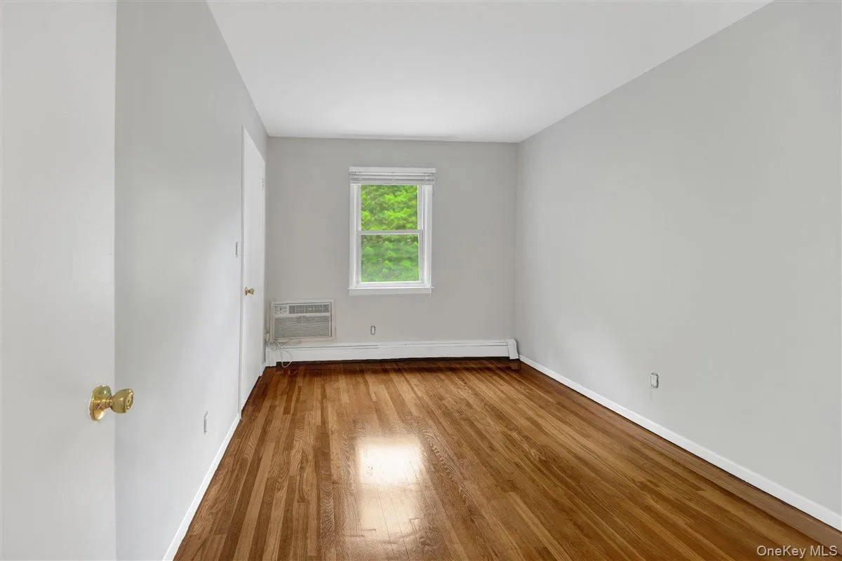 21 Cedar Street, Mount Vernon, NY, 3 Bedrooms Bedrooms, 5 Rooms Rooms,1 BathroomBathrooms,Residential Lease,For Rent,Cedar,0,999531 21 Cedar Street, Mount Vernon, NY, 3 Bedrooms Bedrooms, 5 Rooms Rooms,1 BathroomBathrooms,Residential Lease,For Rent,Cedar,0,999531