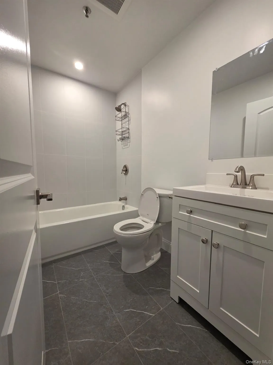 100 Clarewood Drive, Greenburgh, NY, 1 Bedroom Bedrooms, 4 Rooms Rooms,1 BathroomBathrooms,Residential Sale,For Rent,Clarewood,0,999547 100 Clarewood Drive, Greenburgh, NY, 1 Bedroom Bedrooms, 4 Rooms Rooms,1 BathroomBathrooms,Residential Sale,For Rent,Clarewood,0,999547