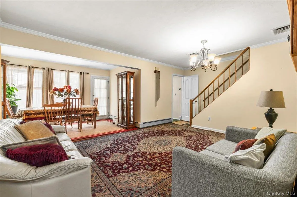 57 Meeting Lane, Oyster Bay, NY, 4 Bedrooms Bedrooms, 13 Rooms Rooms,2 BathroomsBathrooms,Residential,For Rent,Meeting,0,999551 57 Meeting Lane, Oyster Bay, NY, 4 Bedrooms Bedrooms, 13 Rooms Rooms,2 BathroomsBathrooms,Residential,For Rent,Meeting,0,999551