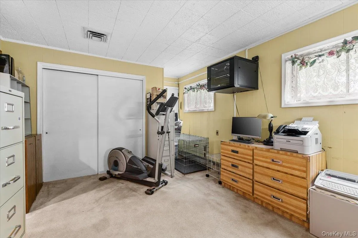 57 Meeting Lane, Oyster Bay, NY, 4 Bedrooms Bedrooms, 13 Rooms Rooms,2 BathroomsBathrooms,Residential,For Rent,Meeting,0,999551 57 Meeting Lane, Oyster Bay, NY, 4 Bedrooms Bedrooms, 13 Rooms Rooms,2 BathroomsBathrooms,Residential,For Rent,Meeting,0,999551