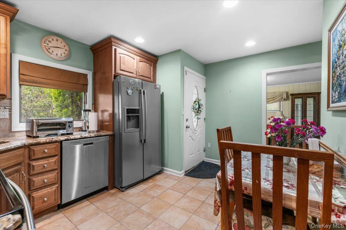 57 Meeting Lane, Oyster Bay, NY, 4 Bedrooms Bedrooms, 13 Rooms Rooms,2 BathroomsBathrooms,Residential,For Rent,Meeting,0,999551 57 Meeting Lane, Oyster Bay, NY, 4 Bedrooms Bedrooms, 13 Rooms Rooms,2 BathroomsBathrooms,Residential,For Rent,Meeting,0,999551