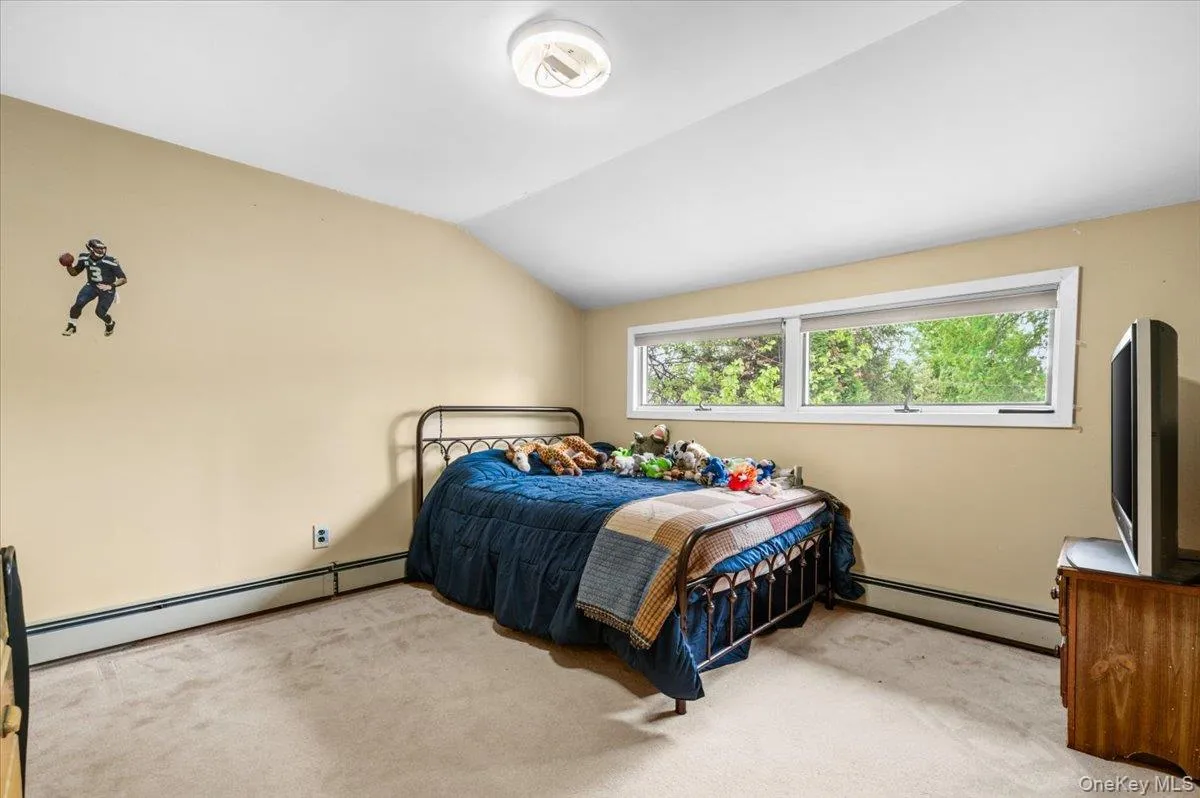 57 Meeting Lane, Oyster Bay, NY, 4 Bedrooms Bedrooms, 13 Rooms Rooms,2 BathroomsBathrooms,Residential,For Rent,Meeting,0,999551 57 Meeting Lane, Oyster Bay, NY, 4 Bedrooms Bedrooms, 13 Rooms Rooms,2 BathroomsBathrooms,Residential,For Rent,Meeting,0,999551