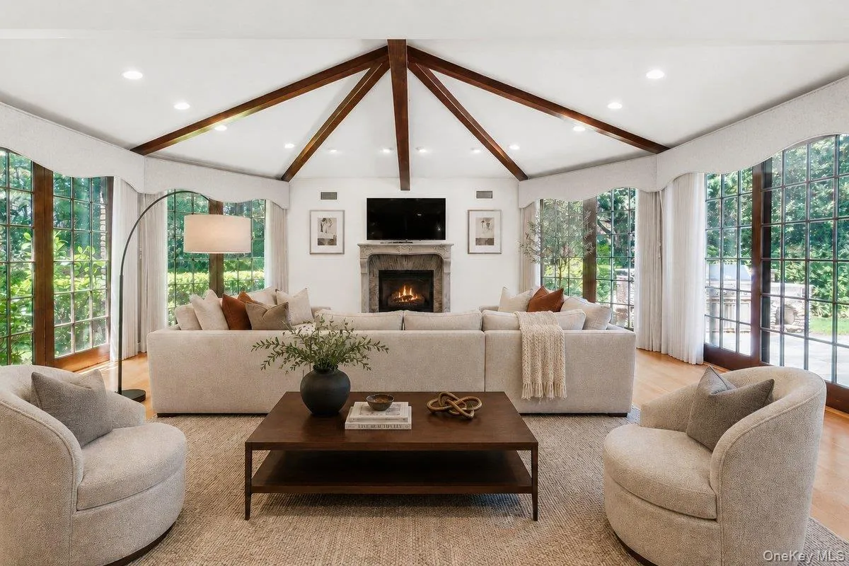 79 Aldershot Lane, North Hempstead, NY, 4 Bedrooms Bedrooms, 9 Rooms Rooms,3 BathroomsBathrooms,Residential,For Rent,Aldershot,0,999554 79 Aldershot Lane, North Hempstead, NY, 4 Bedrooms Bedrooms, 9 Rooms Rooms,3 BathroomsBathrooms,Residential,For Rent,Aldershot,0,999554