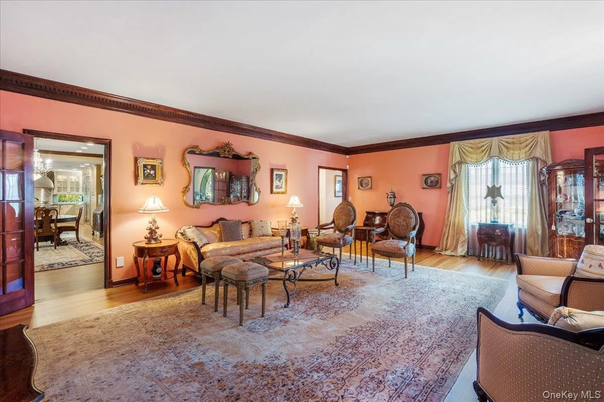 79 Aldershot Lane, North Hempstead, NY, 4 Bedrooms Bedrooms, 9 Rooms Rooms,3 BathroomsBathrooms,Residential,For Rent,Aldershot,0,999554 79 Aldershot Lane, North Hempstead, NY, 4 Bedrooms Bedrooms, 9 Rooms Rooms,3 BathroomsBathrooms,Residential,For Rent,Aldershot,0,999554