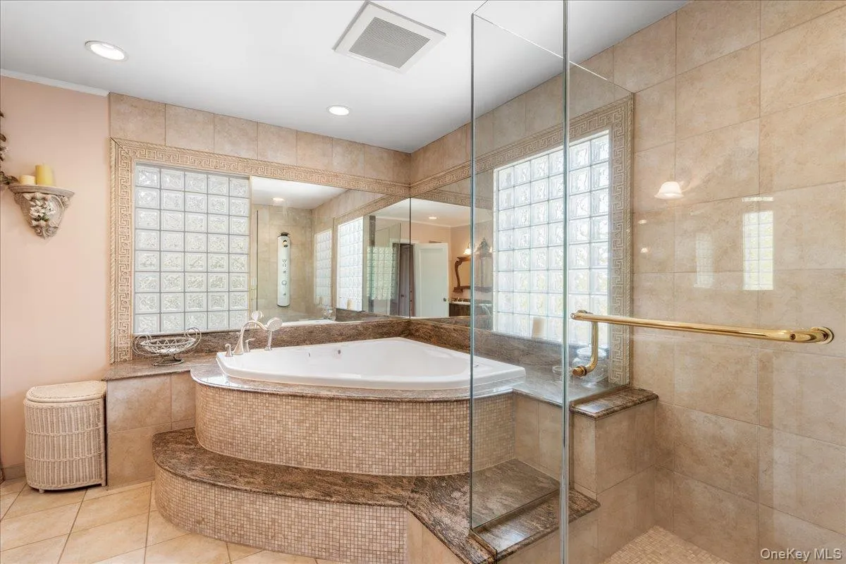79 Aldershot Lane, North Hempstead, NY, 4 Bedrooms Bedrooms, 9 Rooms Rooms,3 BathroomsBathrooms,Residential,For Rent,Aldershot,0,999554 79 Aldershot Lane, North Hempstead, NY, 4 Bedrooms Bedrooms, 9 Rooms Rooms,3 BathroomsBathrooms,Residential,For Rent,Aldershot,0,999554