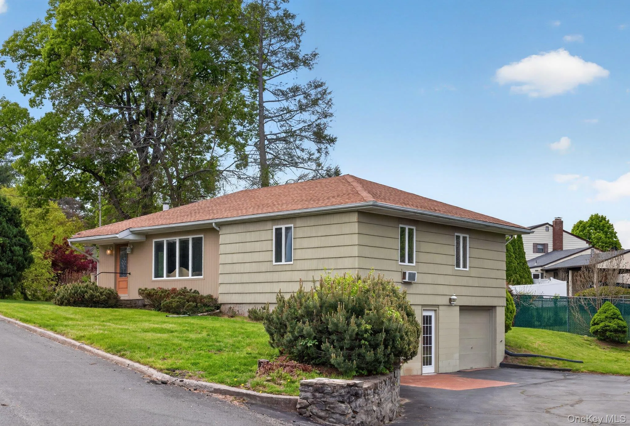 21 Stonecrest Drive, New Windsor, NY, 3 Bedrooms Bedrooms, 9 Rooms Rooms,1 BathroomBathrooms,Residential Sale,For Rent,Stonecrest,0,999560 21 Stonecrest Drive, New Windsor, NY, 3 Bedrooms Bedrooms, 9 Rooms Rooms,1 BathroomBathrooms,Residential Sale,For Rent,Stonecrest,0,999560