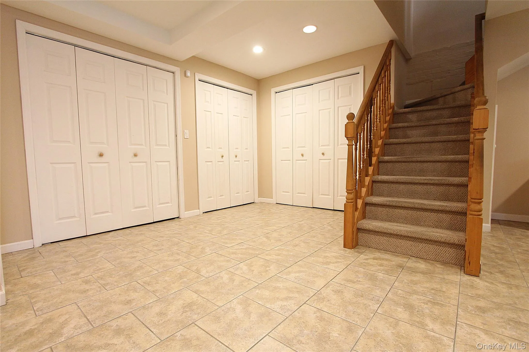 65-10 78th Street, New York, NY, 3 Bedrooms Bedrooms, 7 Rooms Rooms,1 BathroomBathrooms,Residential,For Rent,78th,0,999561 65-10 78th Street, New York, NY, 3 Bedrooms Bedrooms, 7 Rooms Rooms,1 BathroomBathrooms,Residential,For Rent,78th,0,999561