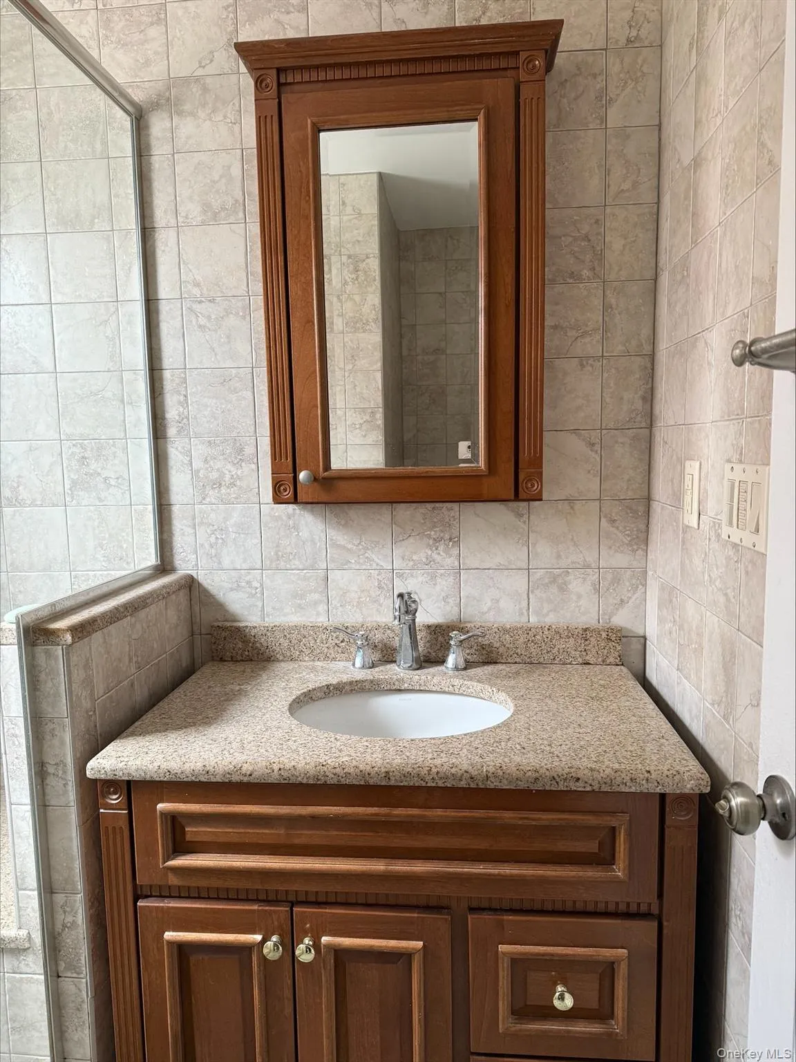 88-13 210th Street, New York, NY, 4 Bedrooms Bedrooms, 6 Rooms Rooms,1 BathroomBathrooms,Residential,For Rent,210th,0,999563 88-13 210th Street, New York, NY, 4 Bedrooms Bedrooms, 6 Rooms Rooms,1 BathroomBathrooms,Residential,For Rent,210th,0,999563