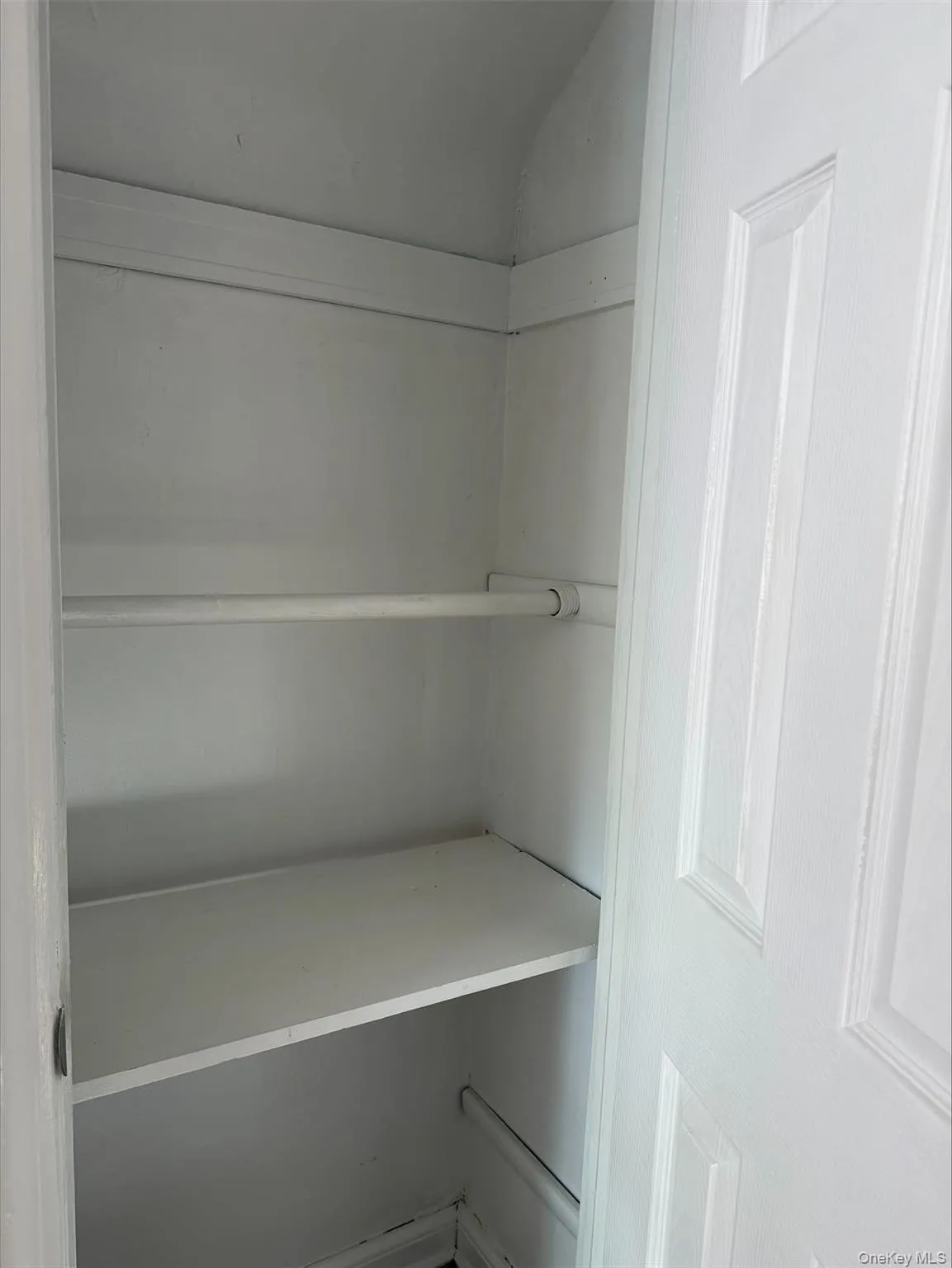 88-13 210th Street, New York, NY, 4 Bedrooms Bedrooms, 6 Rooms Rooms,1 BathroomBathrooms,Residential,For Rent,210th,0,999563 88-13 210th Street, New York, NY, 4 Bedrooms Bedrooms, 6 Rooms Rooms,1 BathroomBathrooms,Residential,For Rent,210th,0,999563