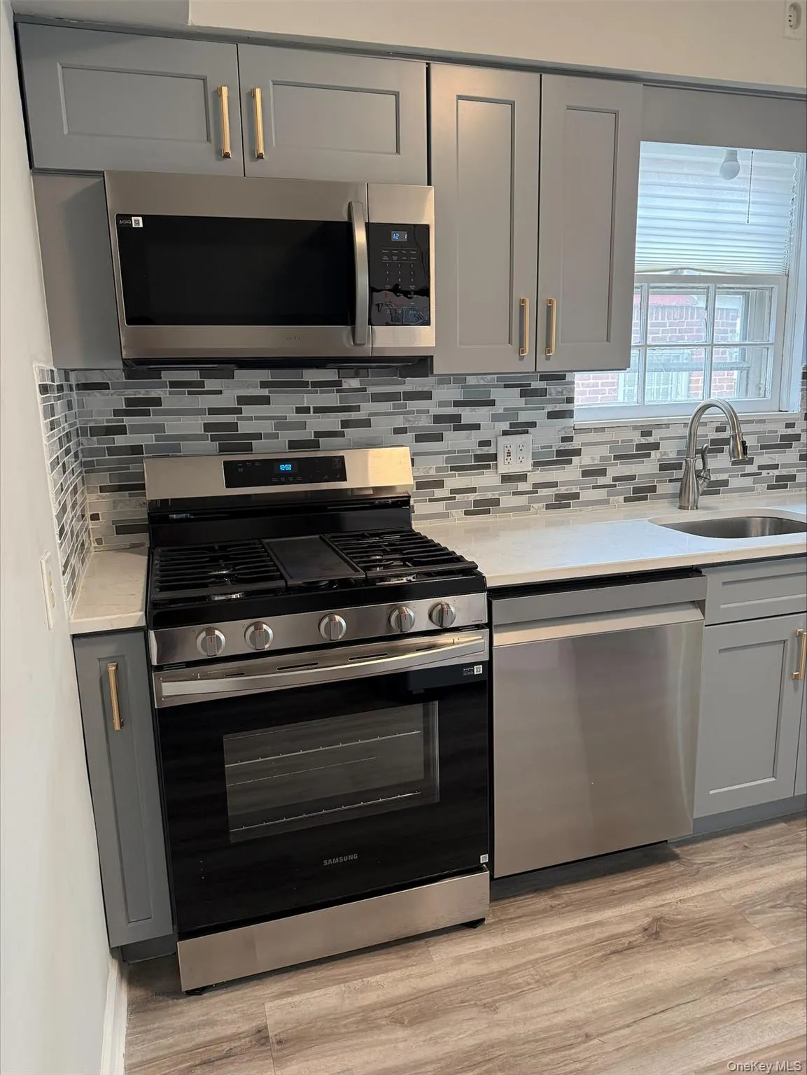 88-13 210th Street, New York, NY, 4 Bedrooms Bedrooms, 6 Rooms Rooms,1 BathroomBathrooms,Residential,For Rent,210th,0,999563 88-13 210th Street, New York, NY, 4 Bedrooms Bedrooms, 6 Rooms Rooms,1 BathroomBathrooms,Residential,For Rent,210th,0,999563