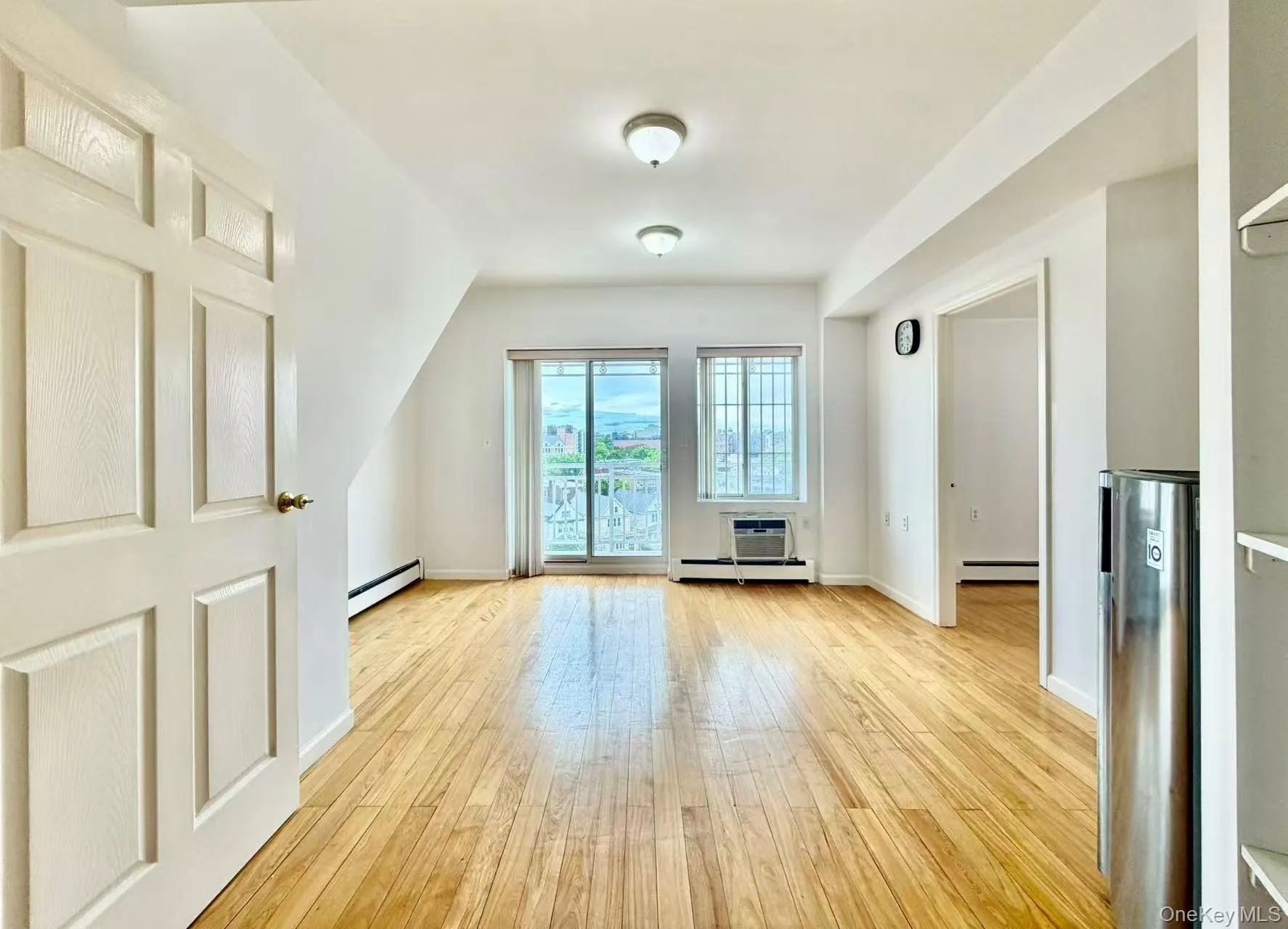 82-15 Queens Boulevard, New York, NY, 3 Bedrooms Bedrooms, 8 Rooms Rooms,3 BathroomsBathrooms,Residential Sale,For Rent,Queens,0,999565 82-15 Queens Boulevard, New York, NY, 3 Bedrooms Bedrooms, 8 Rooms Rooms,3 BathroomsBathrooms,Residential Sale,For Rent,Queens,0,999565