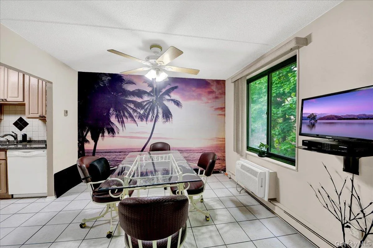 130 Colonial Parkway, Yonkers, NY, 2 Bedrooms Bedrooms, 5 Rooms Rooms,2 BathroomsBathrooms,Residential,For Rent,Colonial,0,999570 130 Colonial Parkway, Yonkers, NY, 2 Bedrooms Bedrooms, 5 Rooms Rooms,2 BathroomsBathrooms,Residential,For Rent,Colonial,0,999570