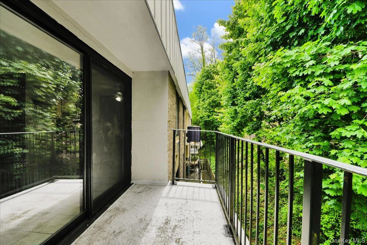 130 Colonial Parkway, Yonkers, NY, 2 Bedrooms Bedrooms, 5 Rooms Rooms,2 BathroomsBathrooms,Residential,For Rent,Colonial,0,999570 130 Colonial Parkway, Yonkers, NY, 2 Bedrooms Bedrooms, 5 Rooms Rooms,2 BathroomsBathrooms,Residential,For Rent,Colonial,0,999570
