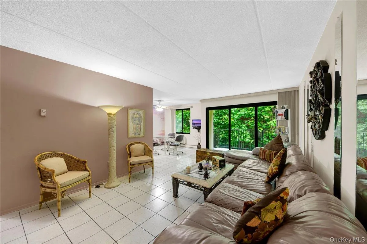 130 Colonial Parkway, Yonkers, NY, 2 Bedrooms Bedrooms, 5 Rooms Rooms,2 BathroomsBathrooms,Residential,For Rent,Colonial,0,999570 130 Colonial Parkway, Yonkers, NY, 2 Bedrooms Bedrooms, 5 Rooms Rooms,2 BathroomsBathrooms,Residential,For Rent,Colonial,0,999570
