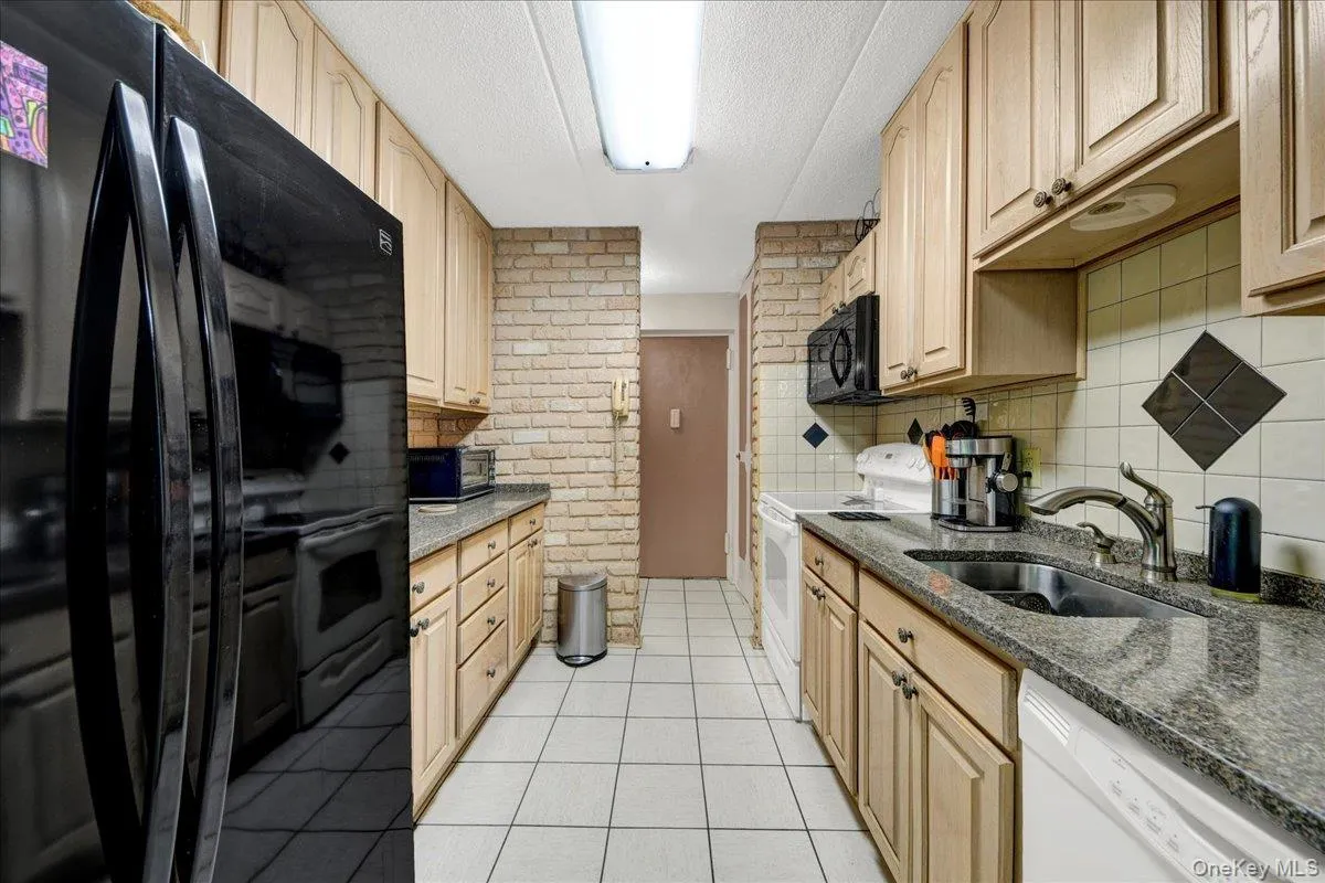 130 Colonial Parkway, Yonkers, NY, 2 Bedrooms Bedrooms, 5 Rooms Rooms,2 BathroomsBathrooms,Residential,For Rent,Colonial,0,999570 130 Colonial Parkway, Yonkers, NY, 2 Bedrooms Bedrooms, 5 Rooms Rooms,2 BathroomsBathrooms,Residential,For Rent,Colonial,0,999570