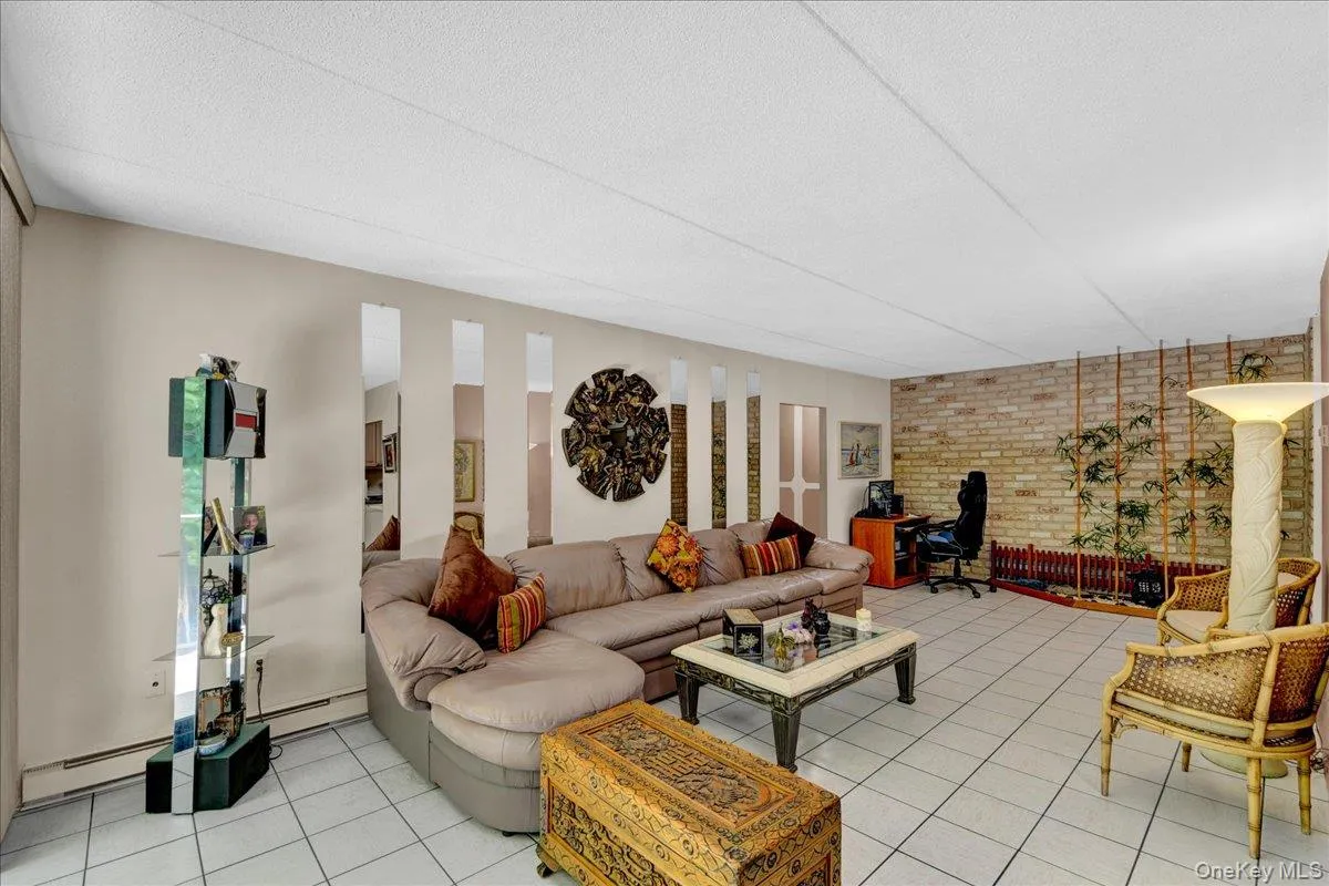 130 Colonial Parkway, Yonkers, NY, 2 Bedrooms Bedrooms, 5 Rooms Rooms,2 BathroomsBathrooms,Residential,For Rent,Colonial,0,999570 130 Colonial Parkway, Yonkers, NY, 2 Bedrooms Bedrooms, 5 Rooms Rooms,2 BathroomsBathrooms,Residential,For Rent,Colonial,0,999570
