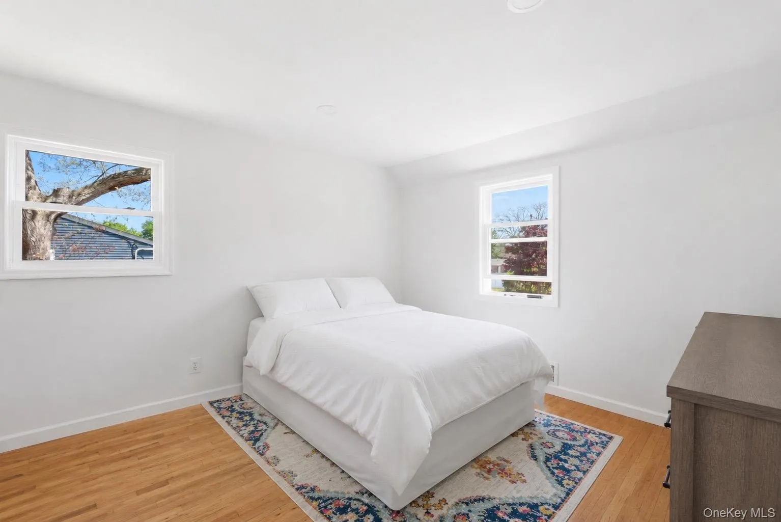 125 Missouri Avenue, Islip, NY, 5 Bedrooms Bedrooms, 11 Rooms Rooms,3 BathroomsBathrooms,Residential,For Rent,Missouri,0,999571 125 Missouri Avenue, Islip, NY, 5 Bedrooms Bedrooms, 11 Rooms Rooms,3 BathroomsBathrooms,Residential,For Rent,Missouri,0,999571