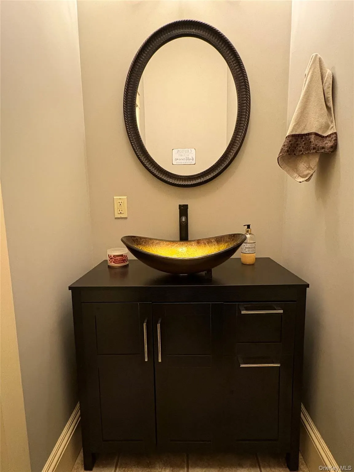 Stylish.....New sink and Vanity Stylish.....New sink and Vanity
