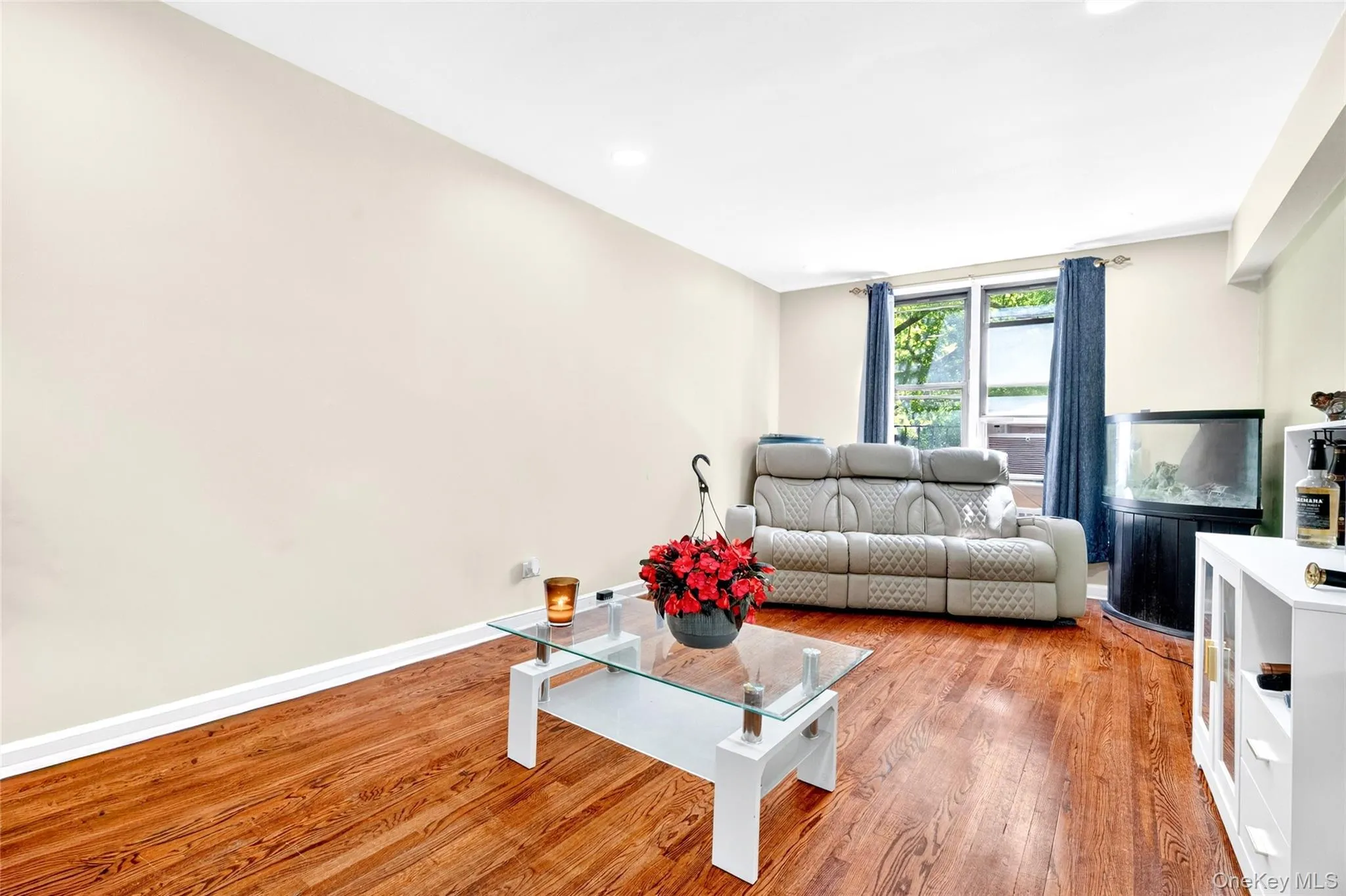 3535 Kings College Place, New York, NY, 2 Bedrooms Bedrooms, 4 Rooms Rooms,1 BathroomBathrooms,Residential,For Rent,Kings College,0,999580 3535 Kings College Place, New York, NY, 2 Bedrooms Bedrooms, 4 Rooms Rooms,1 BathroomBathrooms,Residential,For Rent,Kings College,0,999580